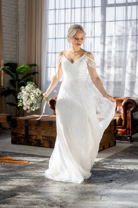 Svatební šaty Daisy - Barva: Bílá, Velikost: Šaty na míru