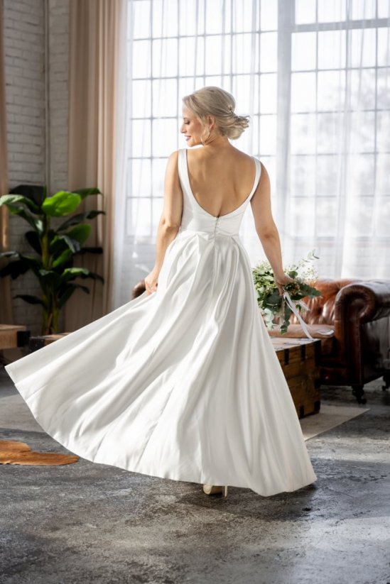 Svadobné šaty Stela - Farba: Ivory, Veľkosť: 40