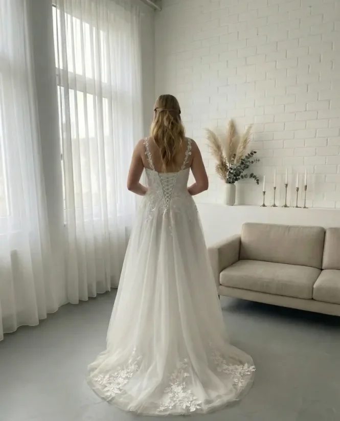 Svadobné šaty Paige - Farba: Ivory, Veľkosť: 32