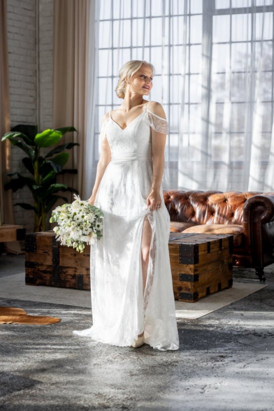 Svatební šaty Daisy - Barva: Bílá, Velikost: Šaty na míru