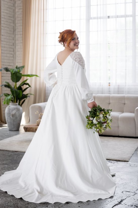 Svadobné šaty Ema - Farba: Ivory, Veľkosť: 46