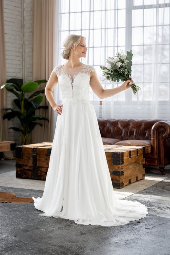 Svatební šaty Amanda - Barva: Ivory, Velikost: 42
